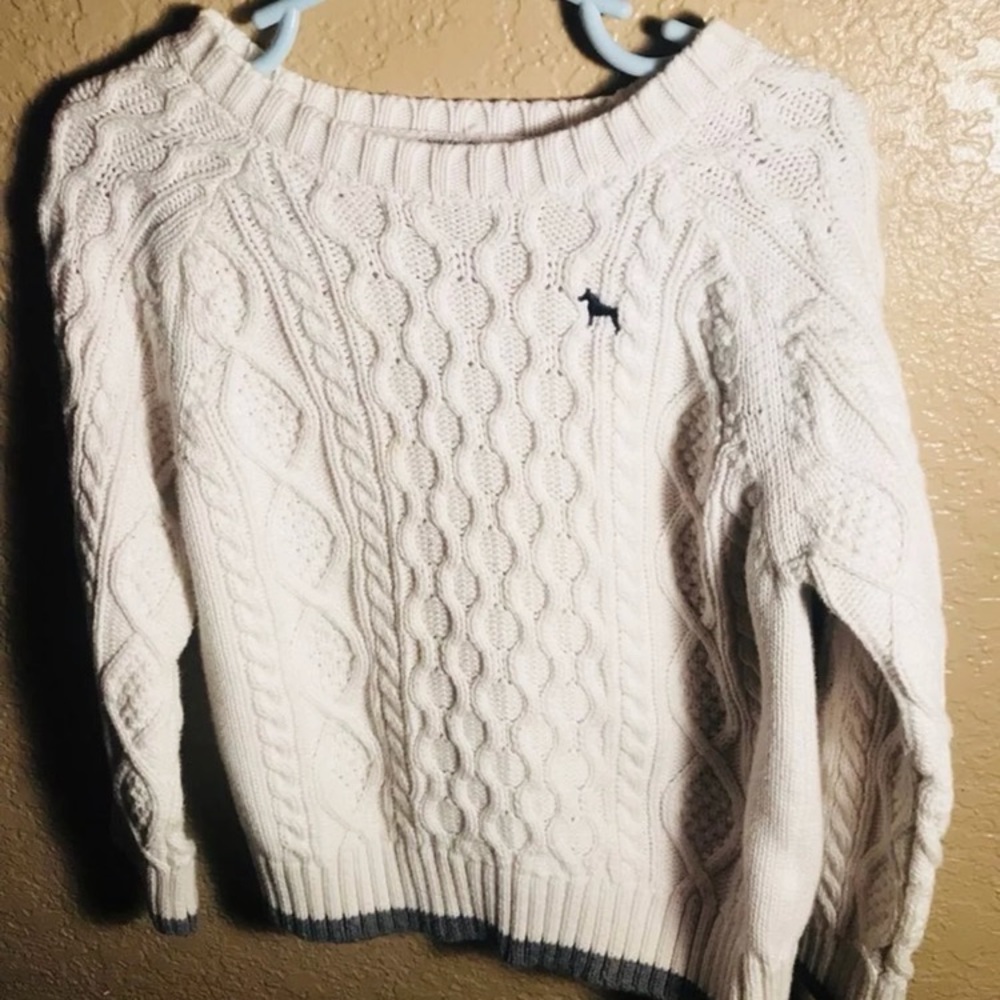 Carter’s Sweater 3T